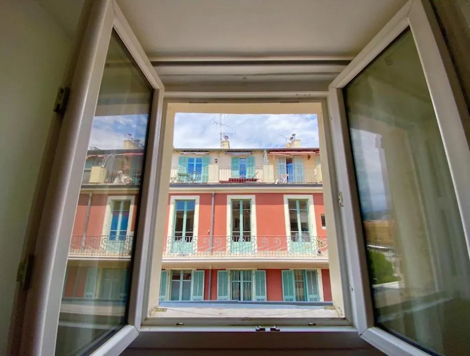 Apartamento Nice City Center-Beach Escape