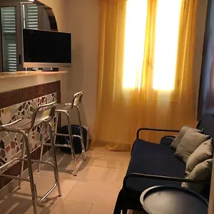 Summer Studio, 4 Persons, Mobile Ac, Old Town Appartement